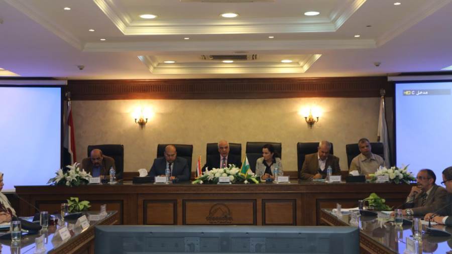 محافظة الجيزة ترفع درجه الإستعداد القصوي لمواجهة موجة الطقس محافظة الجيزة ترفع درجه الإستعداد القصوي لمواجهة موجة الطقس