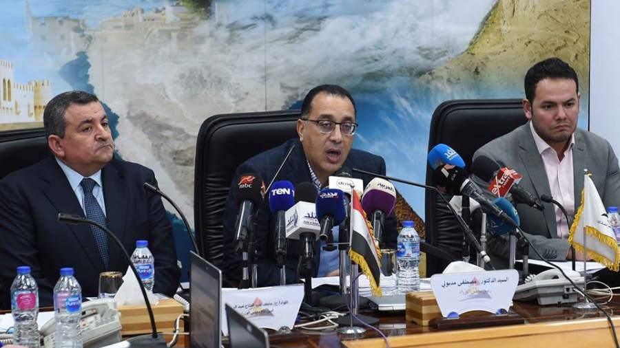 مدبولي يكلف جميع المحافظين بمنح غدا السبت اجازة للمدارس والج