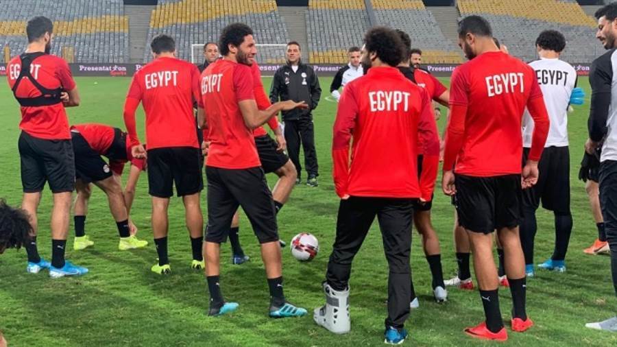 كاف يقرر تأجيل مباراتي مصر ضد توجو بسبب فيروس كورونا