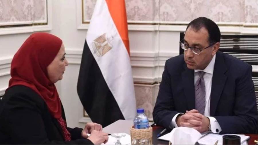 رئيس الوزراء يستعرض تقرير وزيرة التضامن بشأن مساكن منطقة الز
