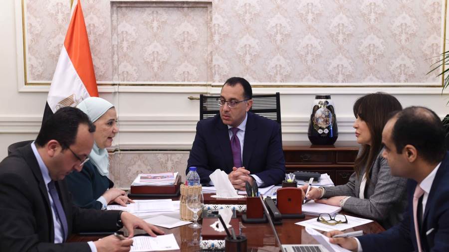السيسي يرصد 100 مليونا جنيها لتعويض ضحايا الطقس السيء السيسي يرصد 100 مليونا جنيها لتعويض ضحايا الطقس السيء