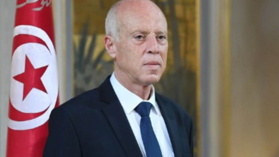 تونس تعلن الحجر الصحي العام للحد من فيروس كورونا ومنع التنقل