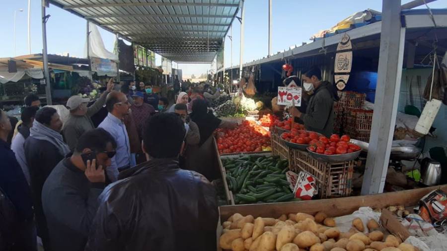جهاز الشروق يشن حملات لإجبار البائعين على الأسعار الرسمية