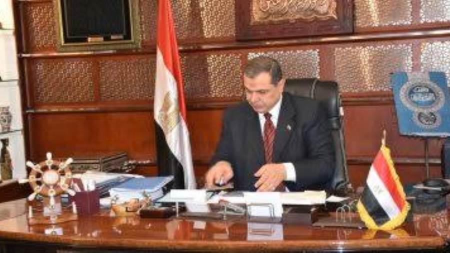 للوقاية من كورونا.. القوى العاملة: التعامل مع الجمهور الكترو