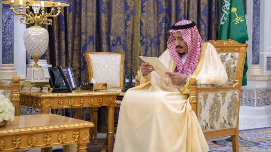 قادة مجموعة العشرين يتعهدون بمواجهة وباء كورونا بجبهة موحدة