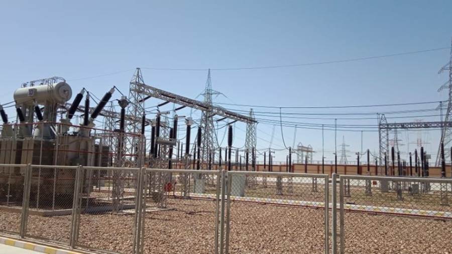 وزير الكهرباء يتابع تطوير شبكة النقل لتغذية المشروعات الاستث وزير الكهرباء يتابع تطوير شبكة النقل لتغذية المشروعات الاستث