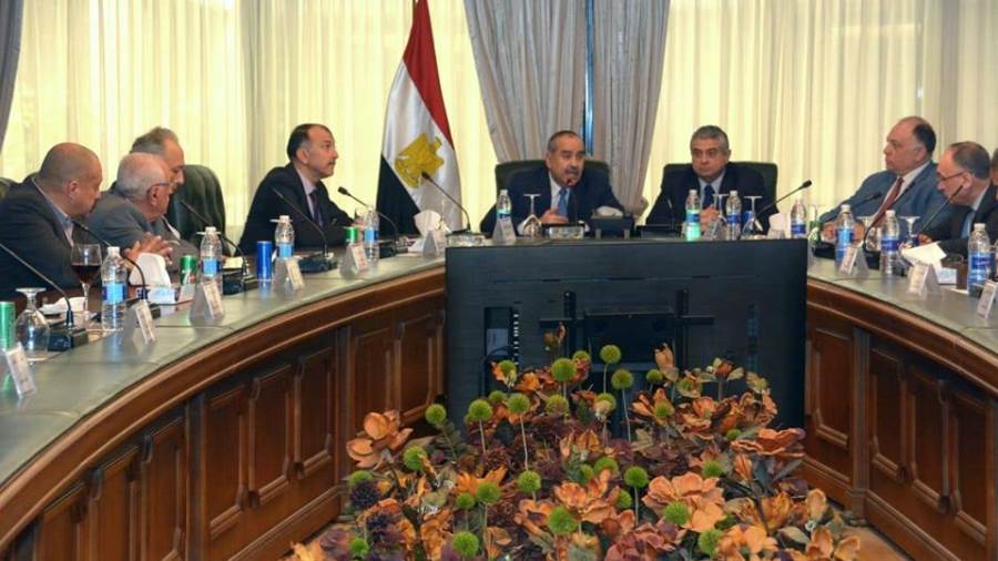 وزير الطيران يبحث أوضاع الشركات المصرية الخاصة مع تداعيات كو وزير الطيران يبحث أوضاع الشركات المصرية الخاصة مع تداعيات كو