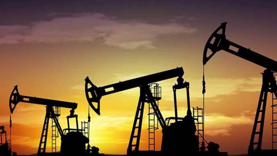 ارتفاع أسعار النفط مع تزايد آمال خفض الإنتاج
