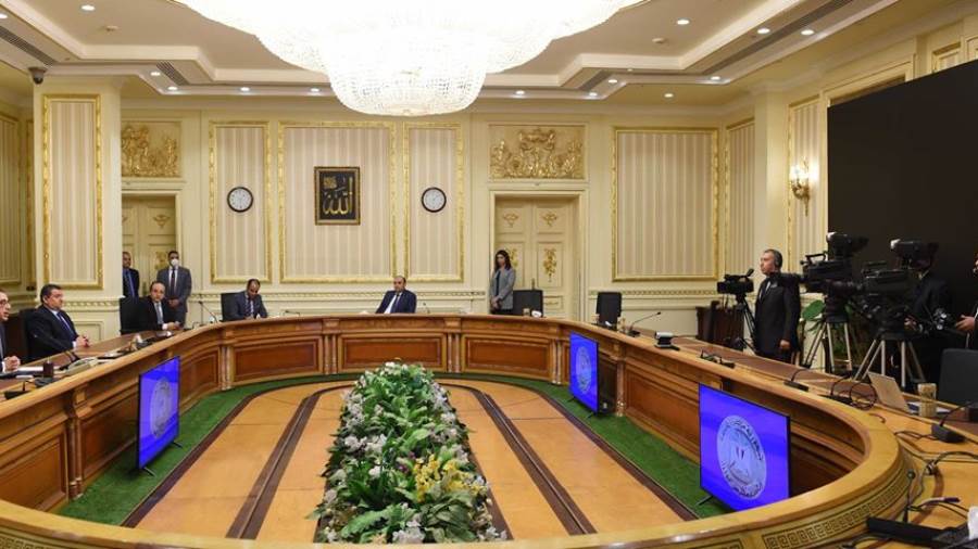 رئيس الوزراء: كل الشكر والتقدير لكافة جهود أجهزة الدولة فى م