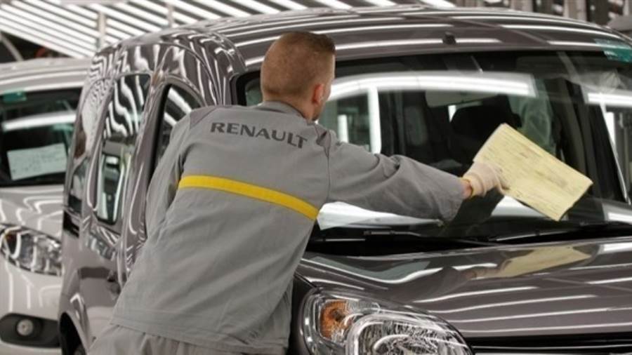 كورونا يتسبب في توقف عمل نصف الصناعات الفرنسية