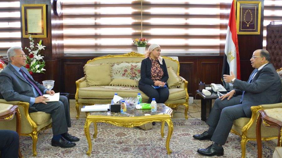 وزير التنمية المحلية يبحث مع مسئولة برنامج الاغذية العالمي د