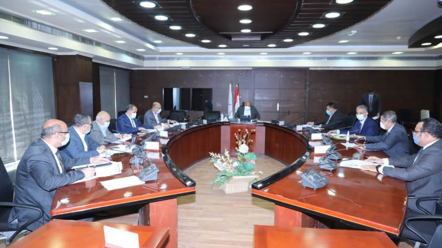 كامل الوزير: مستمرون في تنفيذ كافة المشروعات والحفاظ على صحة