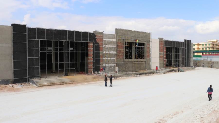 رئيس الجهاز: تنفيذ مول تجارى على مساحة 11 ألف م2 بطريق الواح