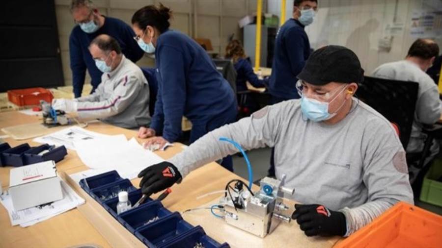 فرنسا: تسريح 9.6 ملايين عامل في القطاع الخاص بسبب كورونا