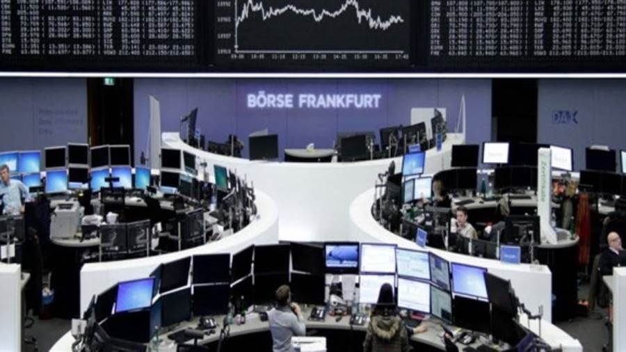 الأسواق الأوروبية تتراجع عند الافتتاح عقب الانهيار الكبير لأ الأسواق الأوروبية تتراجع عند الافتتاح عقب الانهيار الكبير لأ