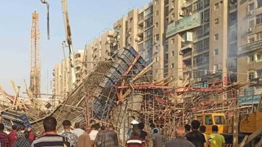 لا خسائر بعد انهيار أحد كمرات كوبري ميدان الساعة بالقاهرة