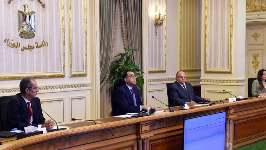 رئيس الوزراء يتابع الموقف التنفيذي لإنشاء البنية التحتية لشب