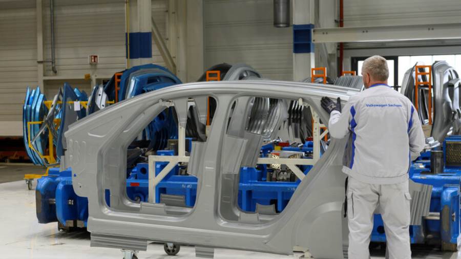 انخفاض بنسبة 15.6% في السلع المصنعة بألمانيا