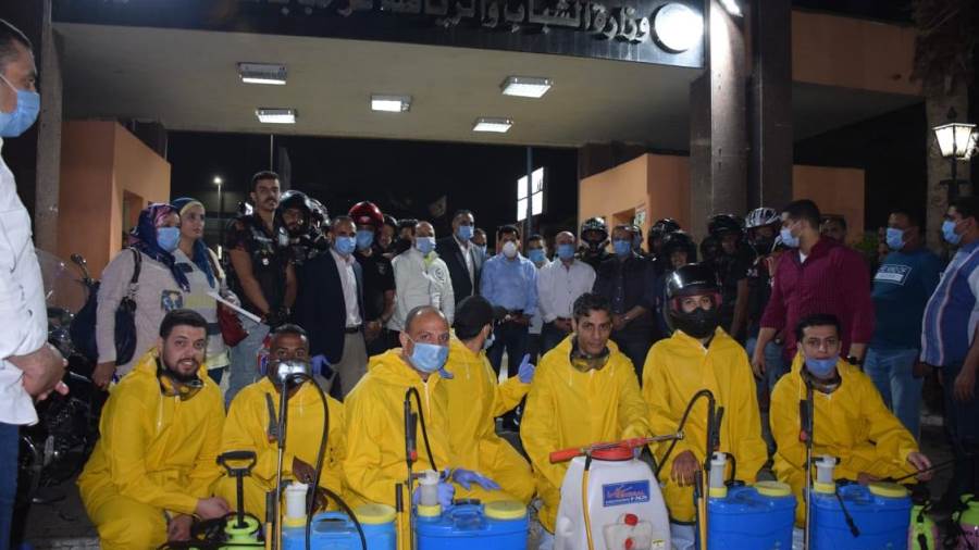 أشرف صبحي يطلق إشارة بدء مبادرة تطهير مواقف المواصلات العامة