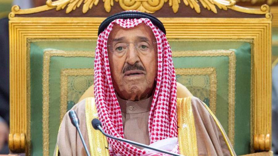 أمير الكويت: انخفاض أسعار النفط والأصول والاستثمارات يؤثر عل أمير الكويت: انخفاض أسعار النفط والأصول والاستثمارات يؤثر عل
