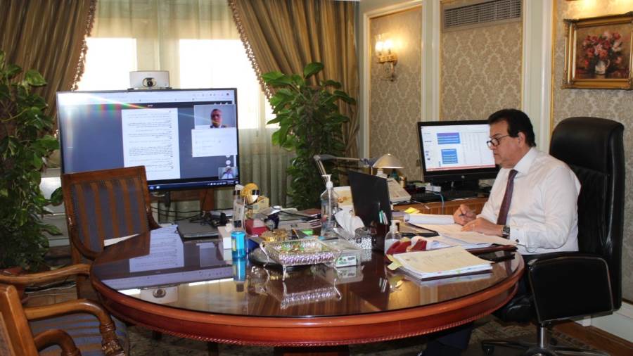 وزير التعليم العالي يرأس اجتماع الاتحاد الرياضي للجامعات بـف