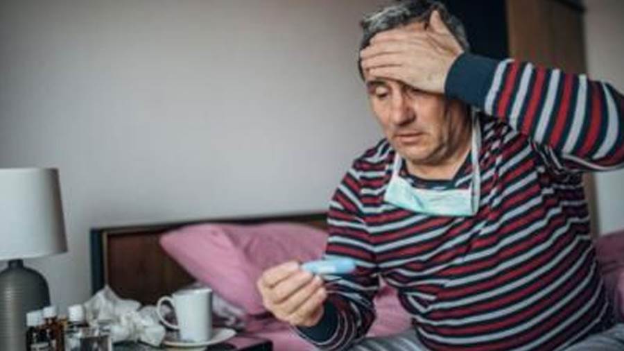 طبيب قلب يكشف 4 أزمات نفسية تصيب الإنسان خلال فترة العزل بسب