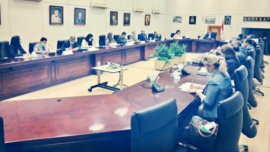 وزير السياحة يوجه بتكثيف التفتيش للانتهاء من طلبات الفنادق ا وزير السياحة يوجه بتكثيف التفتيش للانتهاء من طلبات الفنادق ا