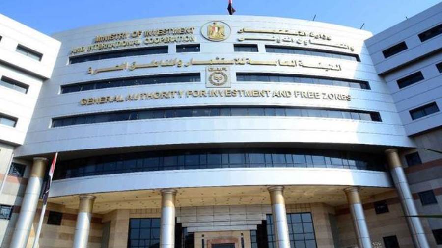 الرئيس التنفيذى لهيئة الاستثمار يوافق على 103 مشروعات جديدة 