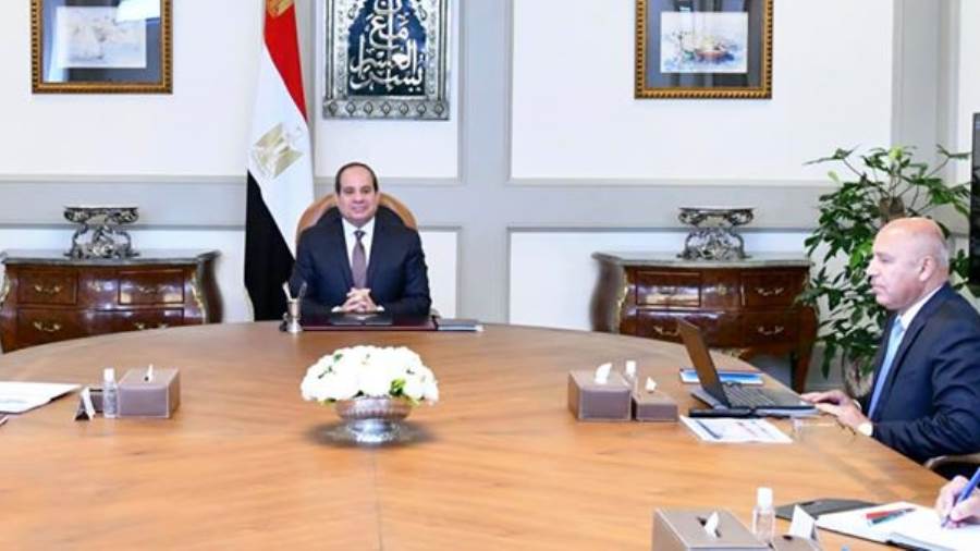 الرئيس يبحث حلول تسوية مديونيات السكة الحديد البالغة 250 ملي