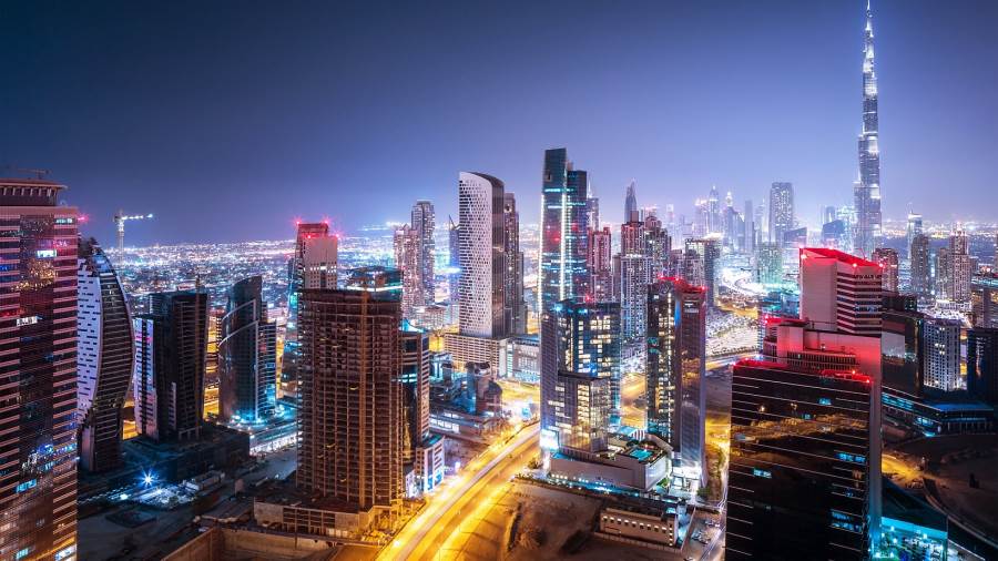 في أعقاب جائحة كورونا.. الإمارات تضخ 5.4 مليار دولار في مشرو