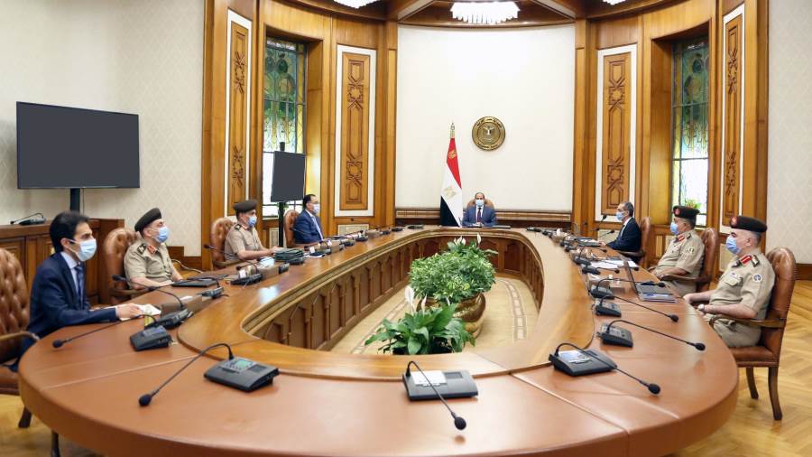 الرئيس يطلع على خطط تأمين العمق الغربي لمصر امتداداللحدود ال