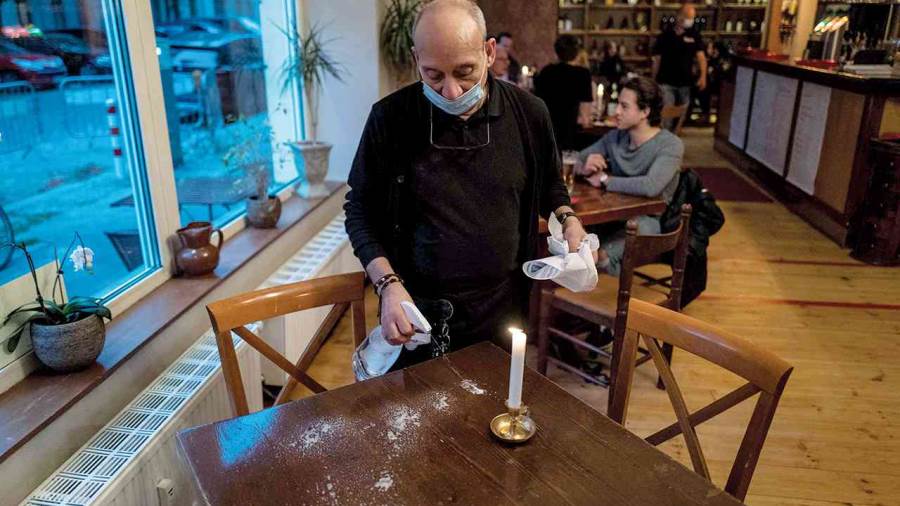نسبة روادها من 20 إلى 30%.. مطاعم ألمانيا تئن في زمن كورونا