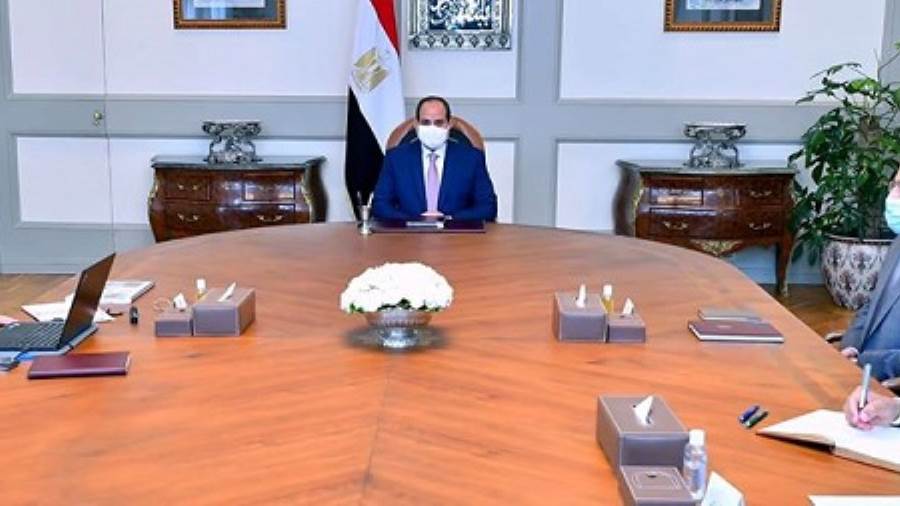 السيسي يطلع على موقف تنفيذ المشروع القومي للطرق وتطوير السكك السيسي يطلع على موقف تنفيذ المشروع القومي للطرق وتطوير السكك