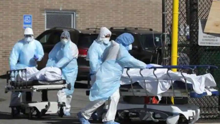 وفيات فيروس كورونا بأمريكا تتجاوز 140 ألفا