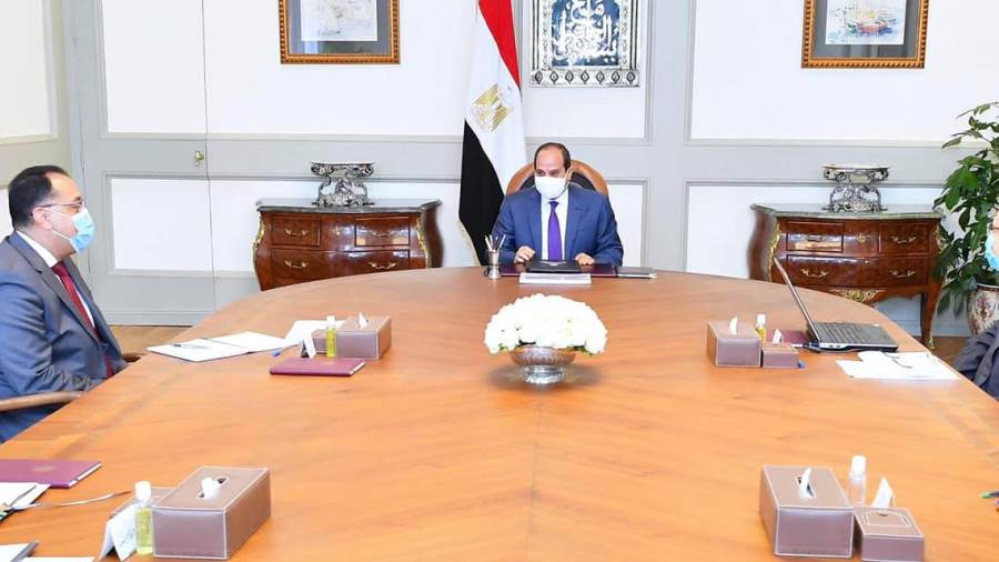 الرئيس يتابع الموقف التنفيذي للمشروعات القومية للكهرباء ومحط