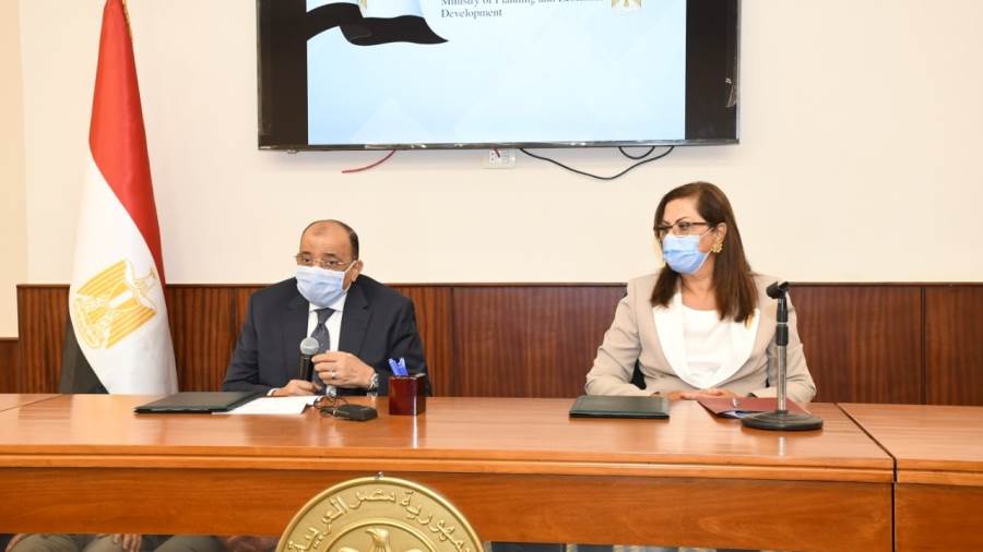 وزيرا التخطيط والتنمية المحلية يوقعان 3 بروتوكولات تعاون بشأ
