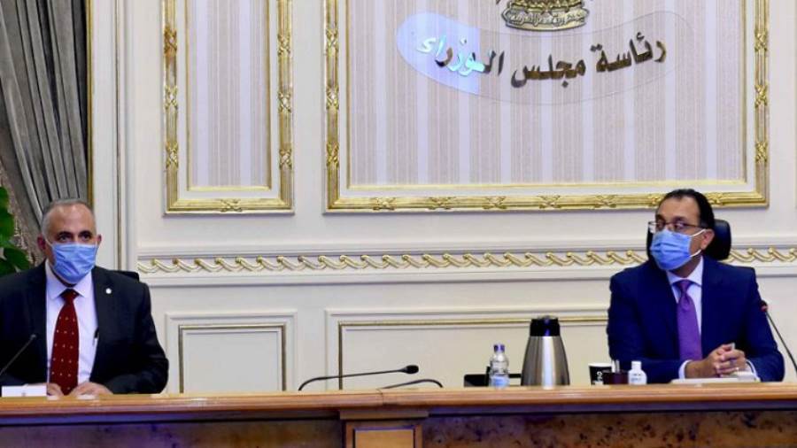 وزير الري: خطة متكاملة لتأهيل الترع على مرحلتين بتكلفة 18 مل