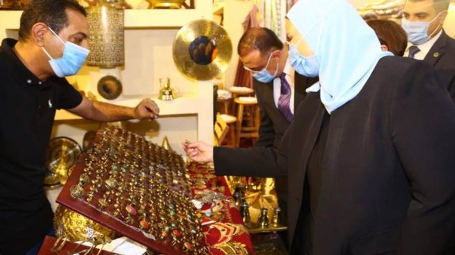 وزيرة التضامن تتفقد مجمع الدفاع ومركز التكوين المهني ومستشفى