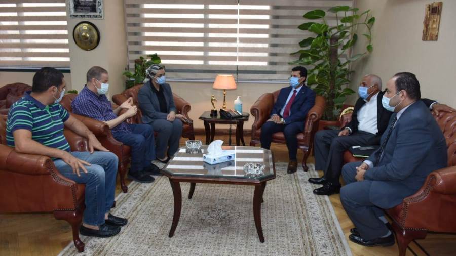 وزير الرياضة يجتمع مع اللجنة الطبية لبطولة العالم لكرة اليد