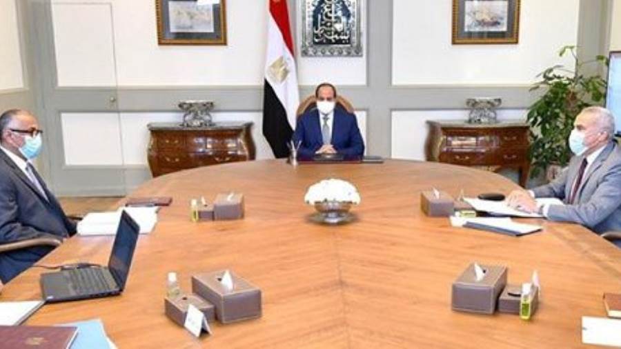 السيسي يوجه الجهاز المصرفي باستمرار دعم السوق المحلية للتخفي
