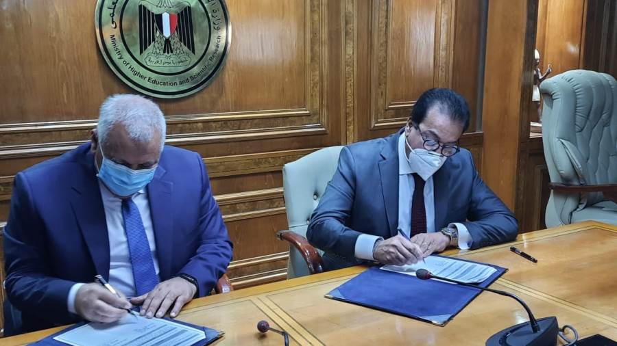 وزير التعليم العالي: تخصيص بحق الانتفاع مساحة 1000 فدان لكل وزير التعليم العالي: تخصيص بحق الانتفاع مساحة 1000 فدان لكل