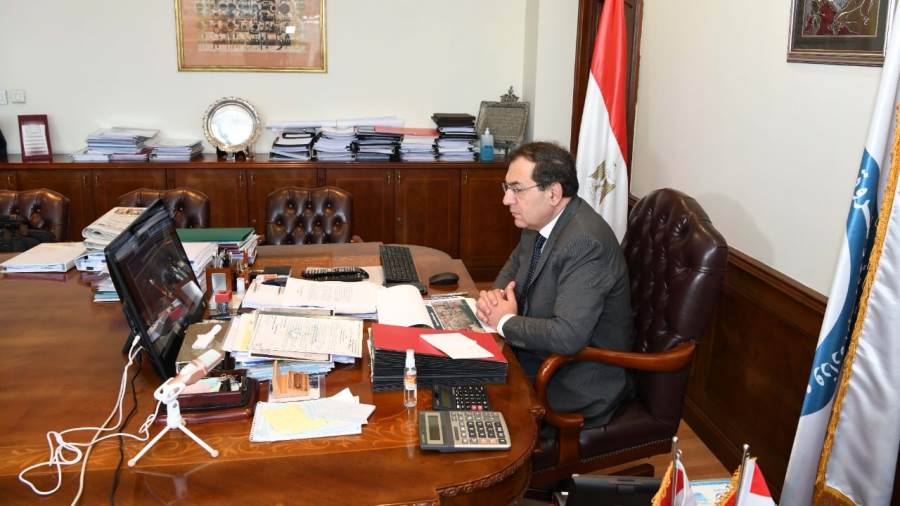 وزير البترول يرأس الجمعيات العامة لشركتى بتروشروق وبتروبل