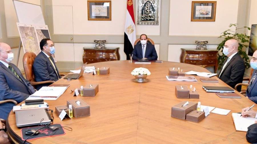 السيسي يستعرض الموقف التنفيذي لخطط وجهود تطوير المناطق السكن