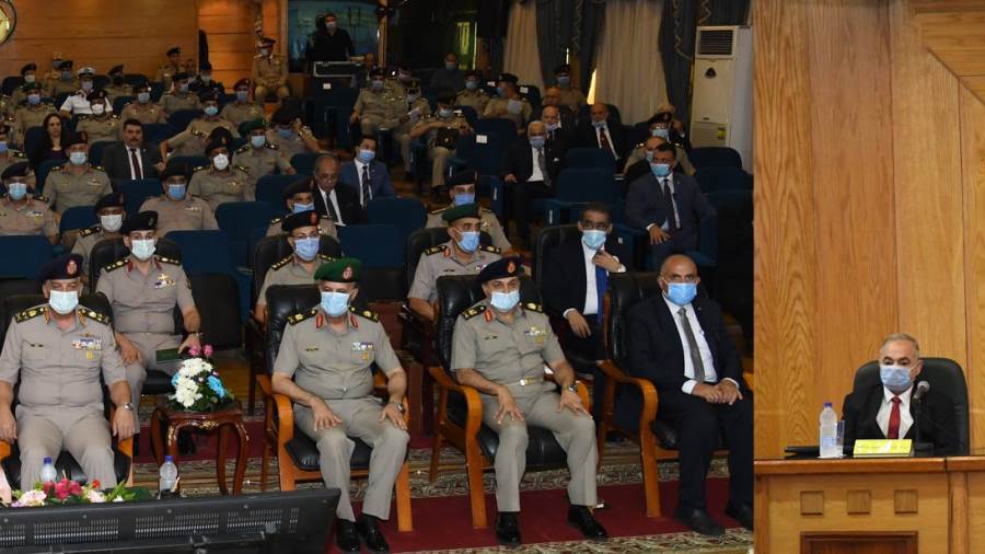 القائد العام للقوات المسلحة وزير الدفاع والإنتاج الحربى يشهد