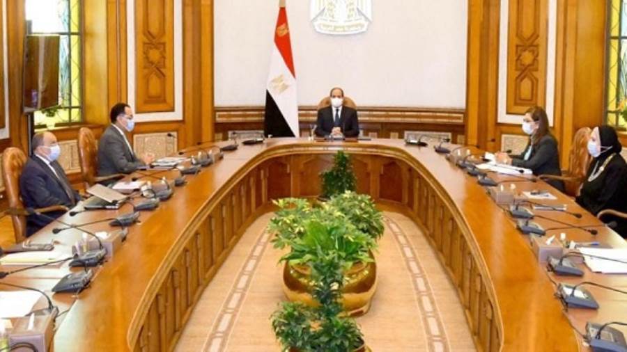 السيسي: صندوق تحيا مصر يمول برنامجا ترويجيا لمنتجات الصعيد ب