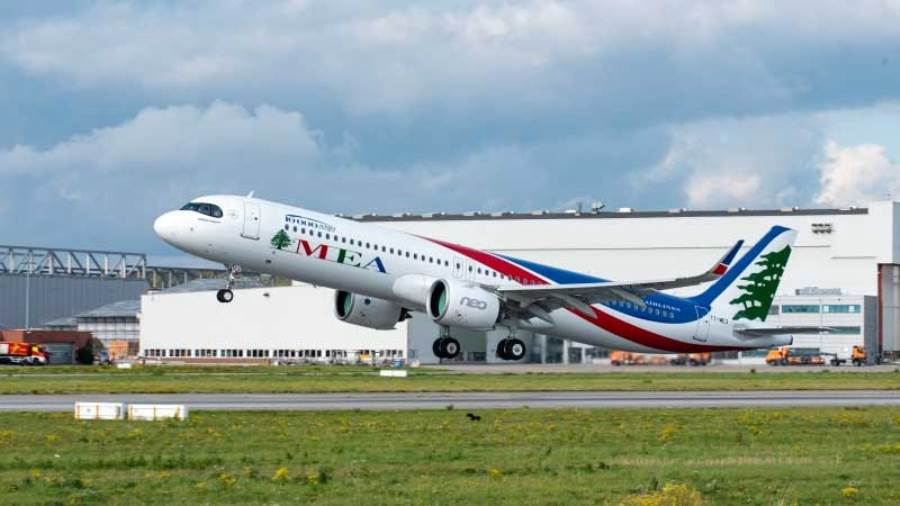 إيرباصتسلم طائرة A320إلى طيران الشرق الأوسط