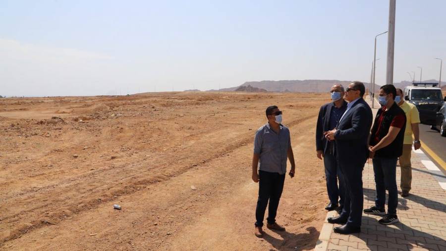 تمهيدا لإنشاء مركز تدريب مهني.. وزير القوى العاملةيتفقد الأر