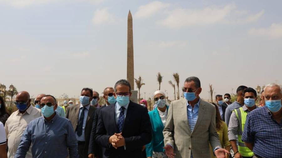 وزير السياحة يتفقدأعمال الإنشاءات بالمتحف المصري وزير السياحة يتفقدأعمال الإنشاءات بالمتحف المصري