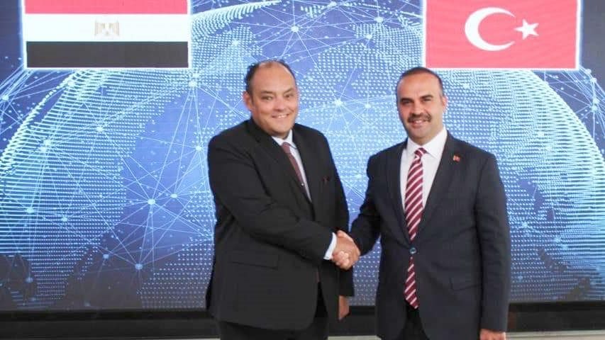 وزير التجارة والصناعة المصري ونظيره التركي