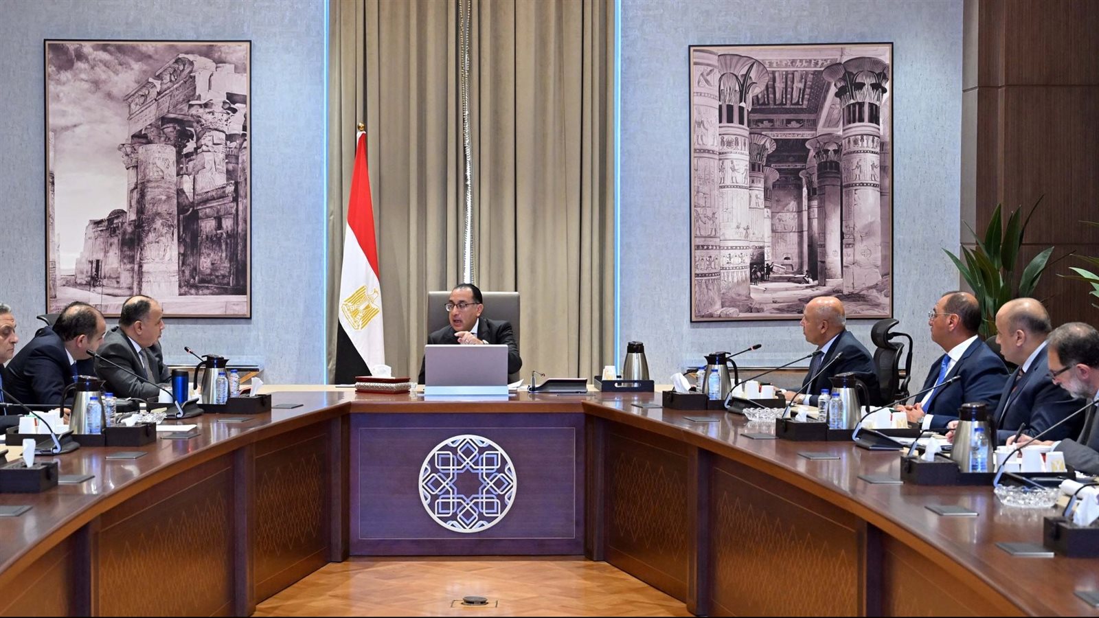 رئيس الوزراء رئيس الوزراء